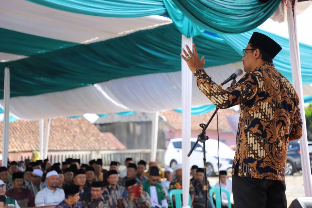 Hadiri Acara Halal Bi Halal dan Tabligh Akbar, Wabup Bicara Krisis Global