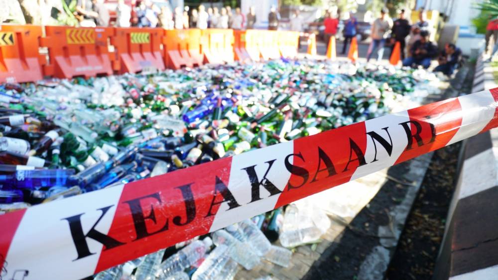 Kejari Garut Lakukan Pemusnahan Barang Bukti dan Rampasan