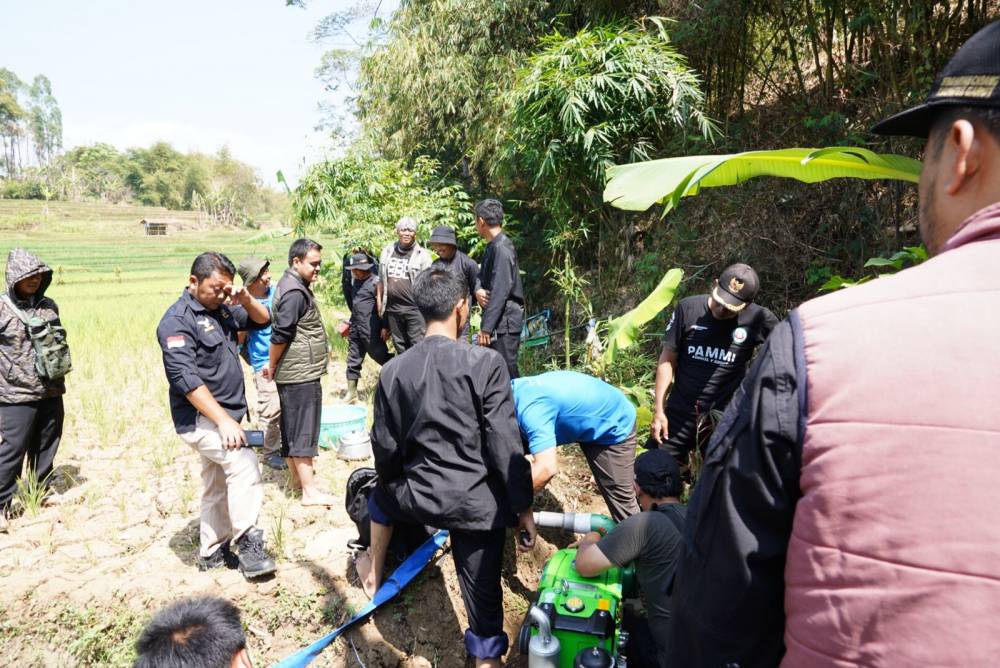 Penanganan Kekeringan di Desa Mekarsari, Garut: Upaya Menyelamatkan Lahan Pertanian