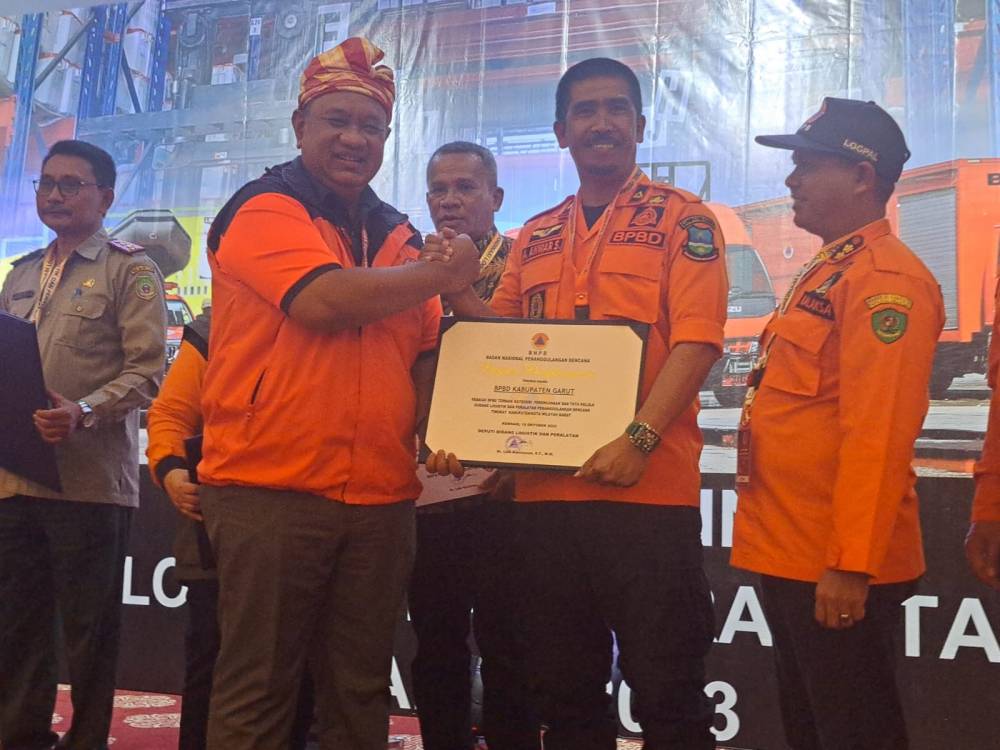 Garut Raih Penghargaan Prestisius untuk Tata Kelola Logistik Bencana