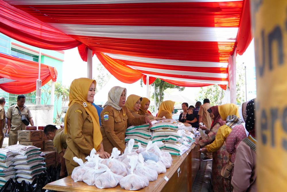 Gelar Pangan Murah di Kabupaten Garut Ringankan Beban Masyarakat Kurang Mampu