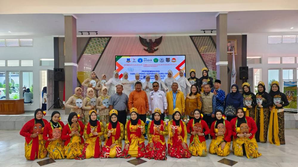 Bupati Garut Apresiasi Pentingnya Teknologi dalam Transformasi Sikap dan Pola Pikir Anak