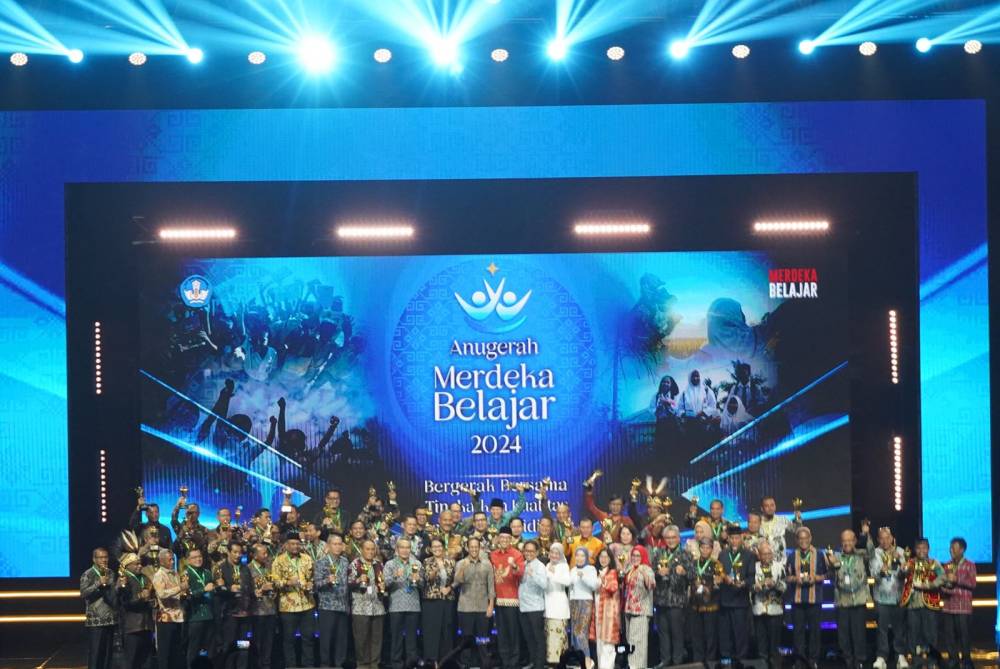 Garut Raih Anugerah Merdeka Belajar Kategori Transformasi Anggaran Pendidikan
