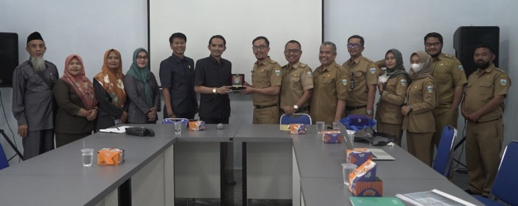 Diskominfo Garut Terima Kunjungan Komisi A DPRD Kabupaten Cilacap