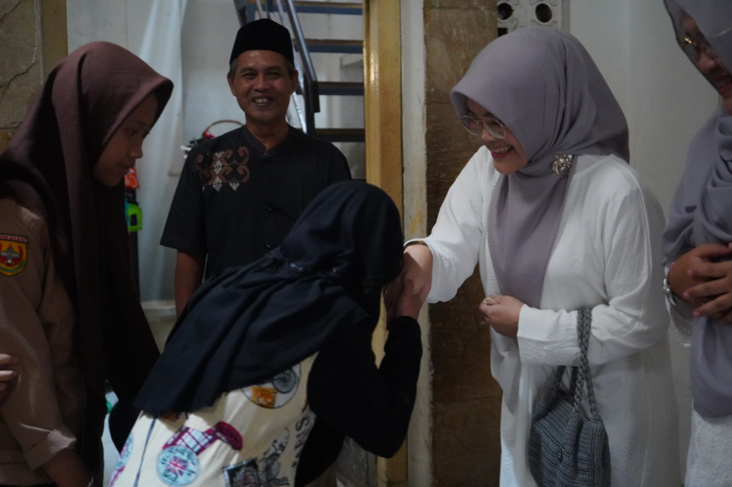 DWP Diskominfo Garut Salurkan Bantuan Sosial ke Panti Asuhan Bina Insani Utama di Bulan Ramadan